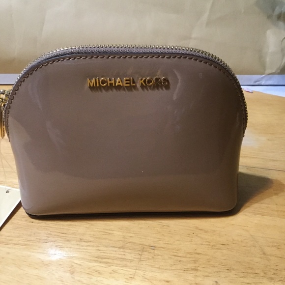 Michael Kors DK Khaki Leather Travel/Cosmetic Case NWT - Picture 1 of 3